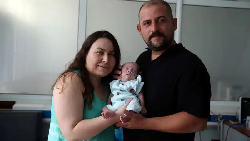 800 Gram Doğdu, 4 Ay Yoğun Bakımda Kaldı: Eşsiz Bir Yaşam Mücadelesi