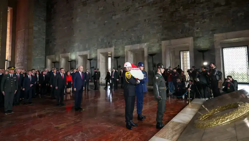 Devlet Erkanı Anıtkabir'de: Cumhuriyet Bayramı Törenleri Coşkuyla Kutlandı