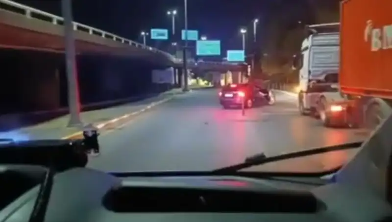 İstanbul'da Kaçakçılık Operasyonu: 36 Milyon TL Değerinde Ürün Ele Geçirildi