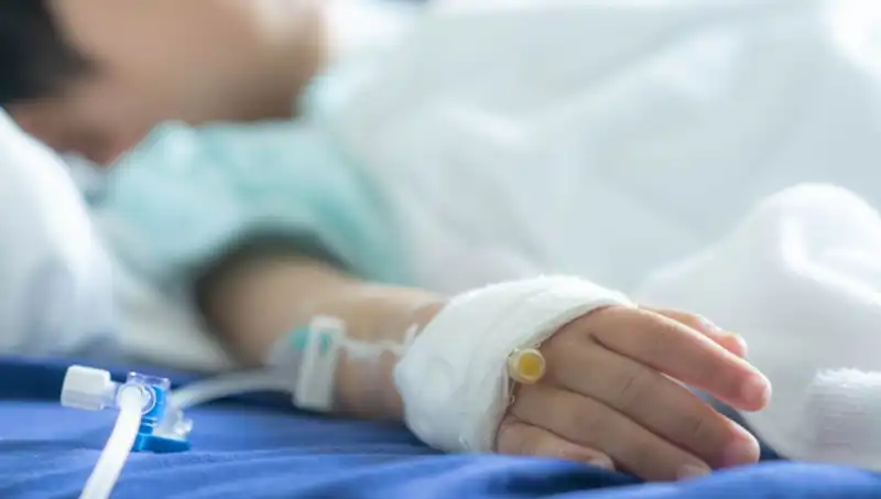 Mıknatıs Yutan 7 Yaşındaki Çocuk: Tehlikeli Oyunun Sonrası