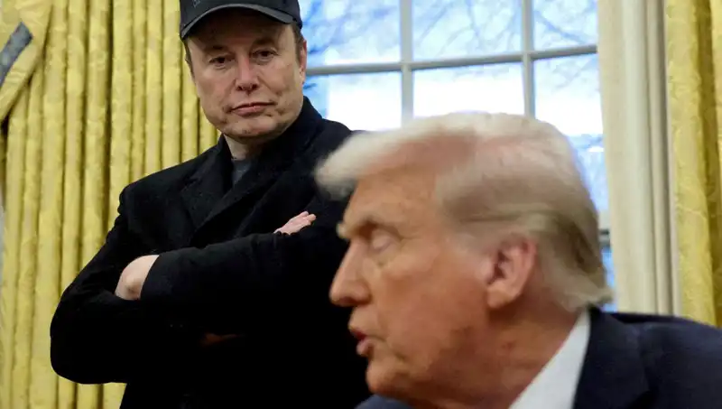 Elon Musk'ın Şaşırtan Kararı: Trump Kabinesinden Ayrıldı