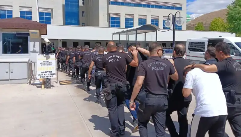 Ankara'da Tehditkar Haraç Çetesi Çökertildi: Avukatlar Arasında Pusu