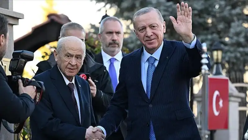 Erdoğan ve Bahçeli'nin Zirvesi: Türkiye Siyasetinde Ne Gelişmeler Olacak?