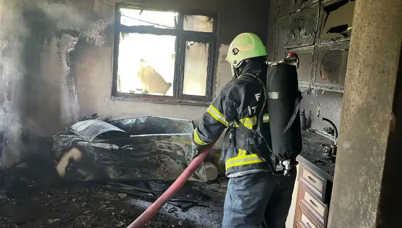 Yangında Yürek yakan Manzara: Mutfağın Alevlere Teslim Olma Anları