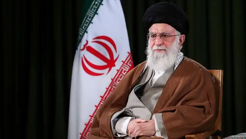 İran Lideri Hamaney’den Rest: "İsrail Sert Bir Karşılık Alacak!"