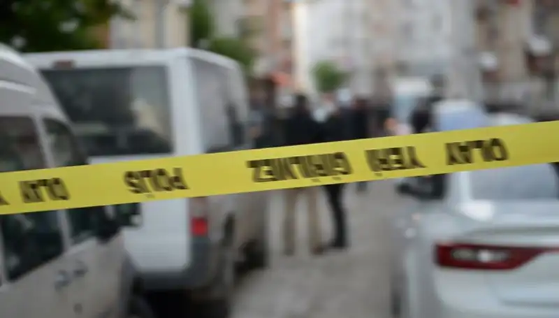 Satır ve Bıçaklı Kavgada Kan Aktı: 1 Ölü, 1 Yaralı!