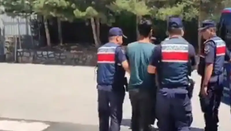 Türkiye’nin 14 İlinde DAEŞ’e Yönelik Dev Operasyon Gerçekleşti