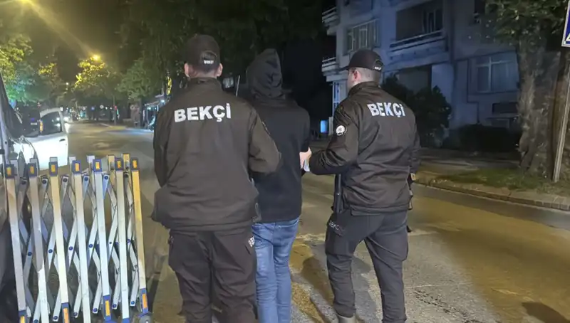 Edirne'de Uygunsuz Koşullarda Yaşayan 4 Düzensiz Göçmen Yakalandı
