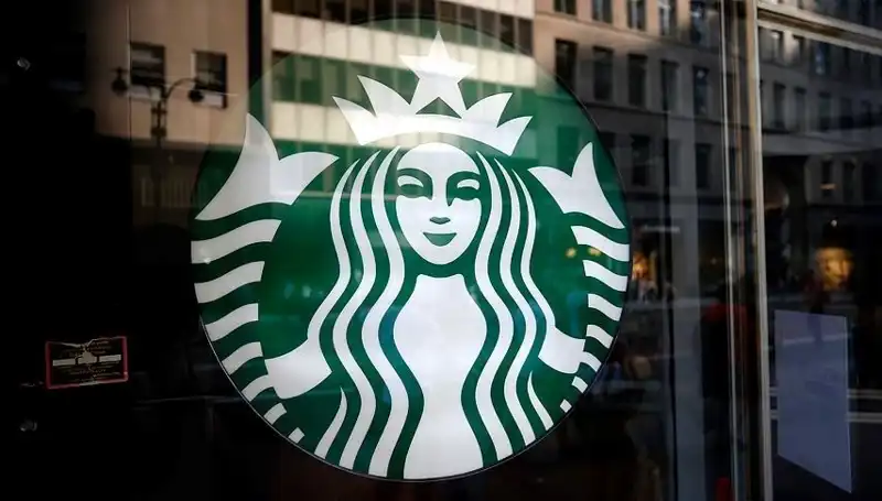 Starbucks, Küresel Satışlarda Düşüş Yaşıyor: Nedenleri ve Gelecek Beklentileri