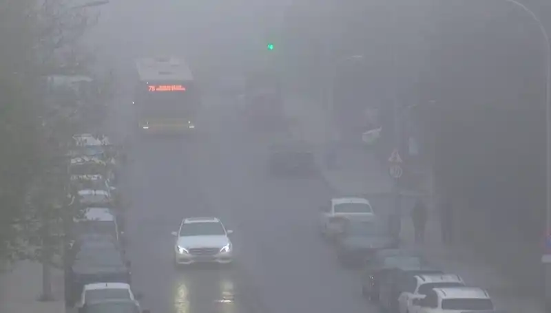 İstanbul'da Sıcaklık Düşünce Sis Etkisi Artıyor: Vatandaşlar Dikkatli Olmalı!