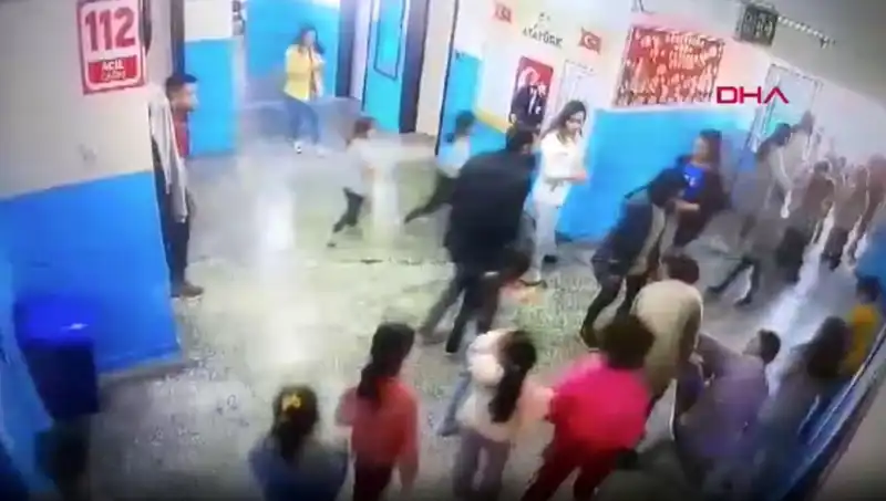 Öğrenci Kriz Anında Müdür Yardımcısı Tarafından Hayata Döndürüldü