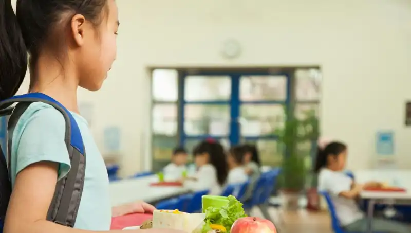 İspanya, Obeziteyle Mücadelede Radikal Adım Attı: Yağlı Yiyecekler Yasak!