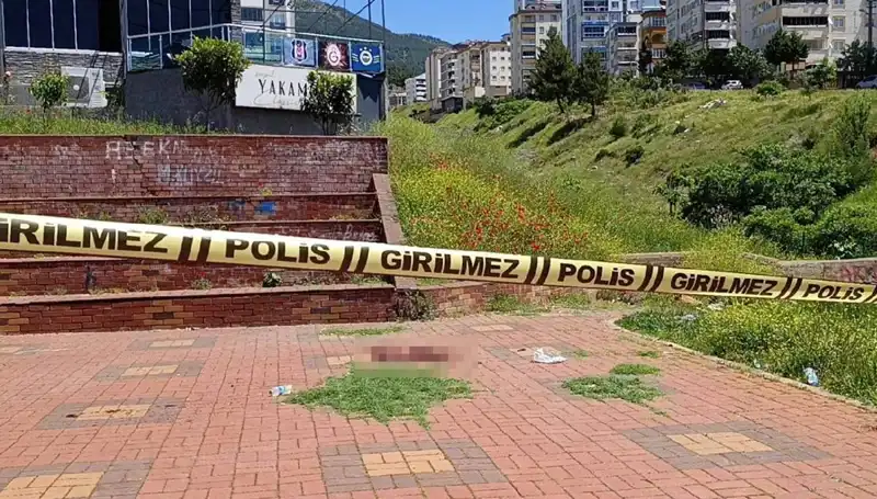 Kahramanmaraş’ta Bıçaklı Kavga: Sokaklarda Gerilim Yükseliyor