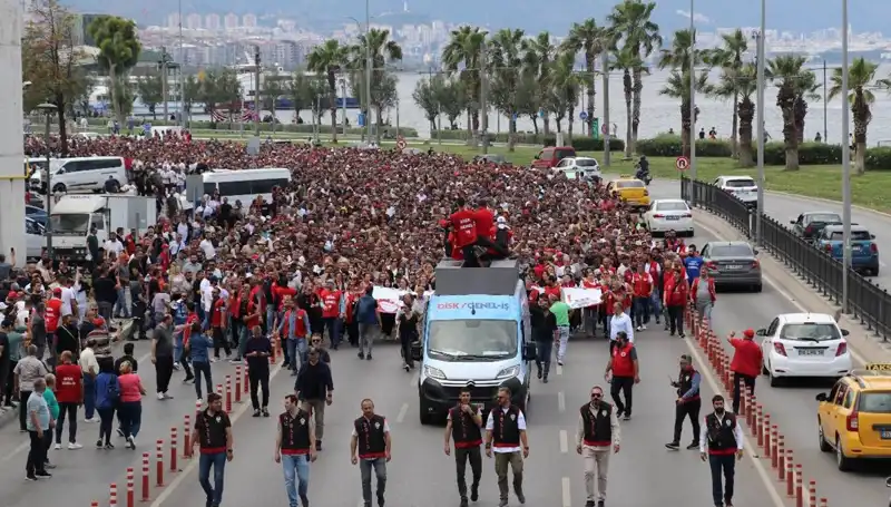 İzmir'de Grev Krizi: 4. Günde Neler Oluyor?