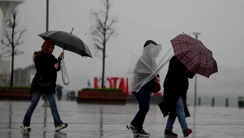 Meteoroloji'den İki Bölgeye Sağanak Yağış Uyarısı!