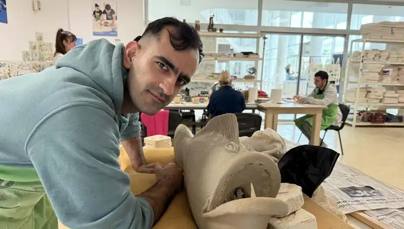 İşitme Engelli Rıfat Can: Azmiyle Tüm Engelleri Aşan Genç