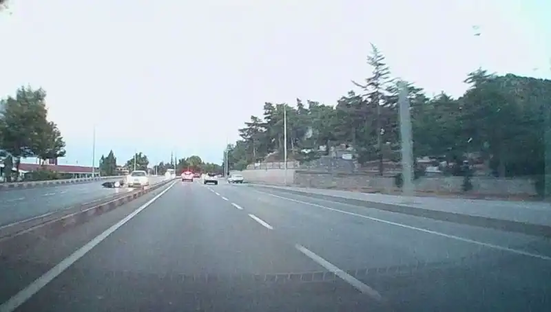 Otomobil ile Motosiklet Çarpıştı: Kaza Anı ve Yaralıyla İlgili Son Gelişmeler