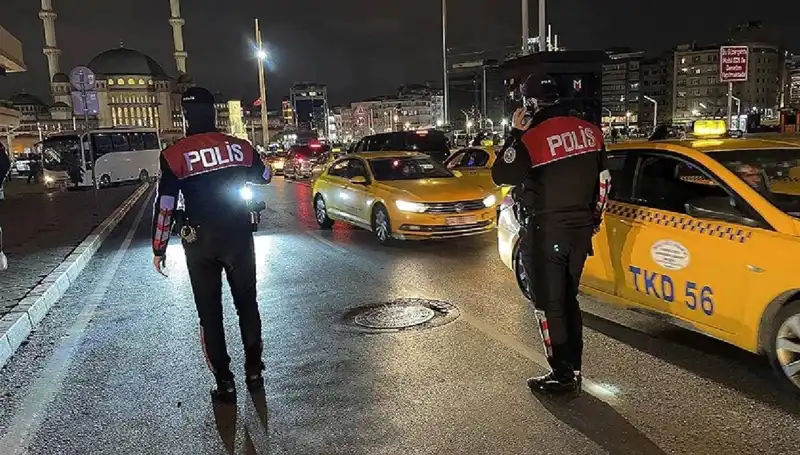İstanbul'da "Huzur" Operasyonu: Bir Gece İçinde 873 Gözaltı