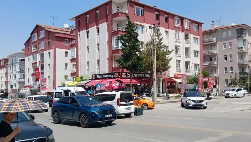 İstanbul’da Taksi ile Otomobil Çarpıştı: Kazanın Ayrıntıları ve Sonrası